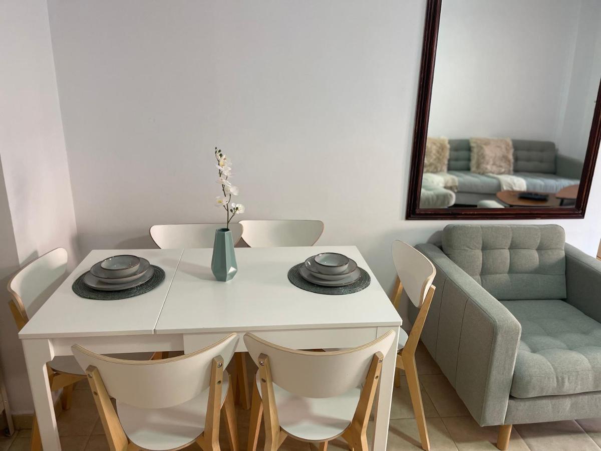 Three Bedroom Apartment With Pool In Torrevieja Exterior foto